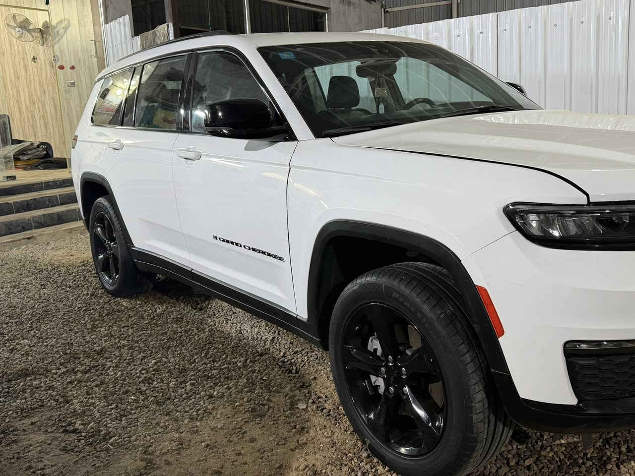 سلام عليكم مر رخصت الادمن
جيب ٢٣ اصل بلاك توب اصل 
مواصفات السياره 
1️⃣ بنرامه 

2️⃣ كشنات تدفئه وتبريد 

3️⃣ تحكمات ستيرن جهتين 

4️⃣ شاشه جبيره تدعم كاربلي

5️⃣ كشنات سياحي منفصل

6️⃣ جنطه شفط كهرباء 

7️⃣ رقم مميز بصره ٦٥٠٥٠

8️⃣ عدسات ليزري بلادي  

بيه جاملغ وبنيد مصلحات نفسهن 
اصور الحادث مرفقه بلمنشور 
السعر ٢٩٠ وبيه مجال حك الجيه💕


**إذا كنت صاحب هذا الإعلان وتريد حذفه لأي سبب، رجاءا أرسل رسالة إلى الدعم الفني**