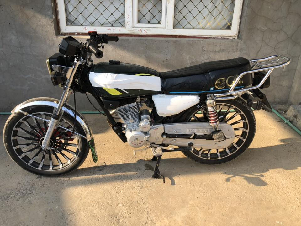 دراجه سيفان للبيع موديل 25 مكينه 200مكفوله مكاني الخالص سراجق السعر 700 اتصل ع ***********
