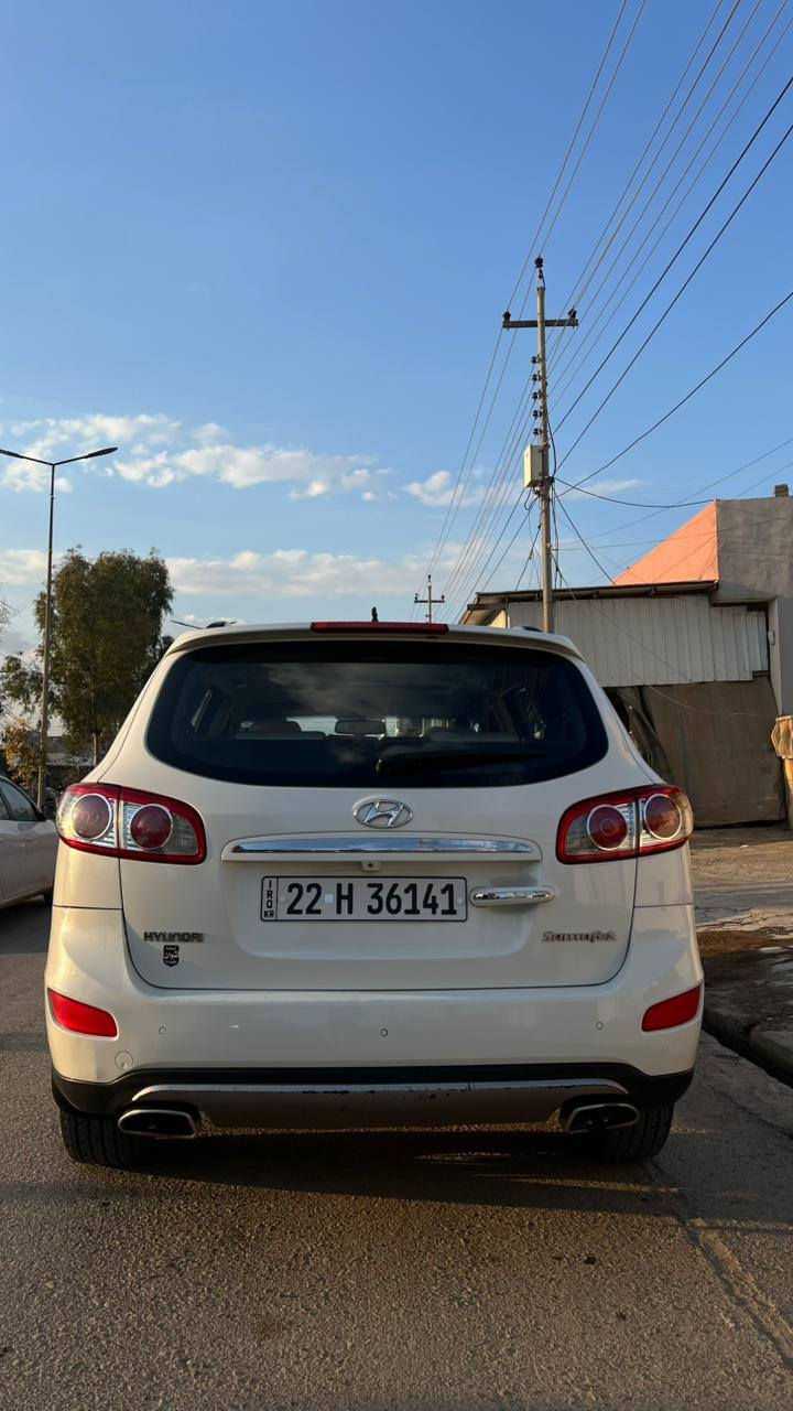 سنتافي وارد خليجي
موديل 2012
محرك 4 سلندر دوش ما مفتوح
رقم أربيل دولي
سنوية جديدة
مكان السيارة أربيل 
المواصفات 👇
فول مواصفات
سبعة راكب
3 قطع تبريد ثلج
فتحة سقف
داخل بيجي
تخشيب بالأبواب
تحكم ستيرن
اشاير بالمراي
تدفئة
شاشة
كامره
حساسات خلفية
جام أوتو
تعتيم تلقائي
ويل فراشة
السيارة جديدة كلش ومكفولة من كلشي
كير – مكينة – تبريد – حدادية كله جاهز
ما بيها قطرة صبغ
🔴 السعر 💵 150 💸
(وبيها مجال)
📞 *********** 
#سنتافي #هيونداي #سيارات_للبيع #العراق #البصرة #Iraq_Kurd_Ca
