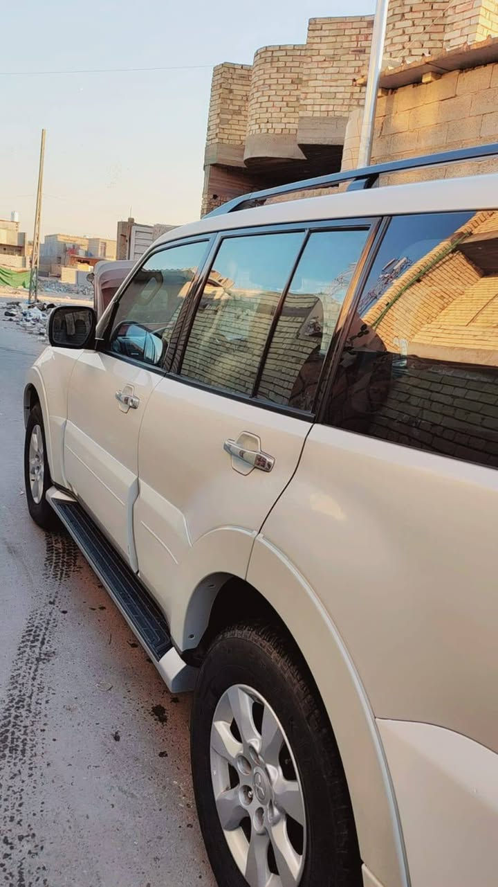 السلام عليكم للبيع باجيروا موديل 2015 حبتور اصلي  فول مواصفات رقم دهوك بأسمي سنويه سياره كلشي جديده وكامله من كل النواحي تخم تاير جديد صدر جديد كير ومحرك مكفول وكهربائيات كله شغال  بيه صبغ الباب الي بصف السائق مع رش كلير الي وراه شويه فقط وكل شي موضح بالسونار السعر ١٦٥٠٠ للاتصال ابو زهراء ***********  مكلف بالنشر مكان السياره بغداد
