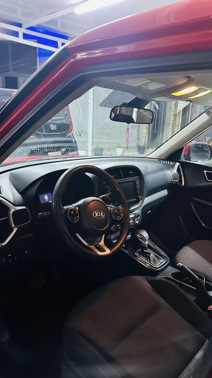 السلام عليكم
   صول موديل  21
لون احمر   
ماشيه 61الف كيلو 
  حادث جاملغ بارد بدون صبغ صور الحادث موجوده بلمنشور
 محرك 2000 
مواصفات 
شاشه 
حساس 
رادار 
كامره خلفيه 
 كرسي كهربائي 
تحكمات ستيرن 
3 وضعيات قياده 
ويل كب
السعر :147$وبيها مجال بسيط 
***********
