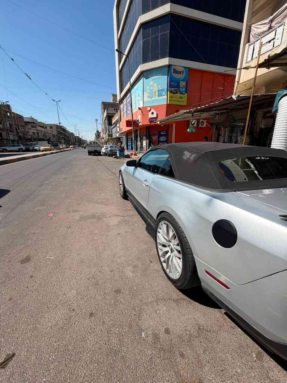 سلام عليكم اخوان سياره موستنك موديل ٢٠١٢ كشف السياره بحاله زينه صدر امامي خلفي جديد كير مكينه جديد كشف شغال تخم تاير جديد دواخل انضاف بحاله زينه كهربائيات كله شغاله تبريد ثلج منضومه جديده رقم بغداد الجديد سنويه جديده هزه جديده السياره كامله مكمله من كل النواحي السعر ٨٠ او بيه مجال العنوان بغداد الاعضمية رقم ***********
