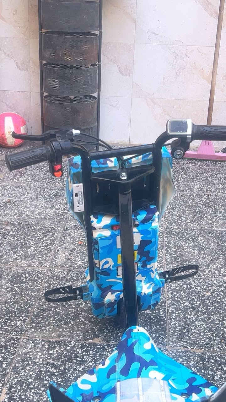 السلام عليكم سكوتر درفت للبيع السعر ١٥٠ الرقم للاتصال ***********
