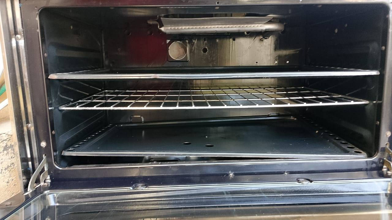 مكلفه بالنشر غير متواجد على الفيس طباخ كريازي  مستعمل أخو الجديد مثل ما موجود بالصورالسعر ب 350 الف على من يرغب يرجى الاتصال على رقم *********** أو على الرقم *********** موقعنا بالديوانيه
