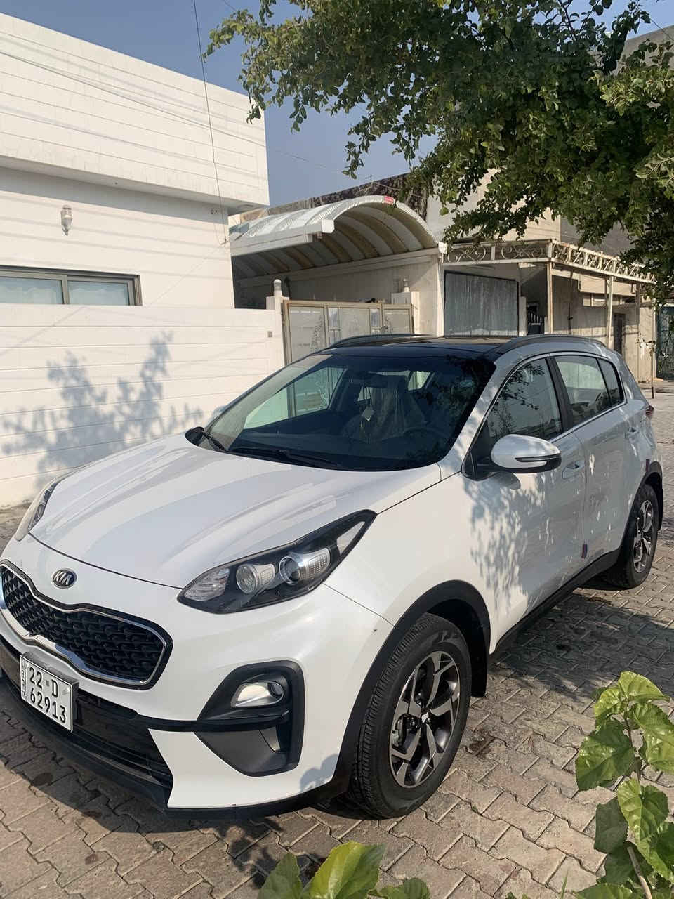 كيا سبورتاج موديل ٢٠٢١ خليجي محرك ٢٠٠٠ كلين تايتل تخم اطارات جديد سنوية باسمي مع بطاقة بنزين تحويل مباشر ماشي ٨٥ الف كلم السعر ٢١٢ المكان كركوك تفاصل اكثر اتصال ***********
