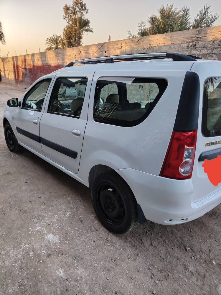 السلام عليكم*********** رينو 7 راكب موديل ٢٠١٢ رقم بغداد تحويل مباشر سنويه جديده حادثه جاملغ خلفي ايمن وبيه مكانات صبغ محرك وكير بلاد مكفولات نقص تبريد فقط راديتر السعر ٥٨ مكان السياره واسط العزيزيه الصويرة, واسط
