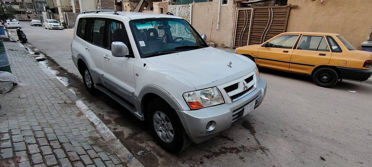 السلام علیکم
باجيرو ٢٠٠٥ مكينه ٣٠٠٠ كفاله عامه السعر ٨٥ورقه ***********
