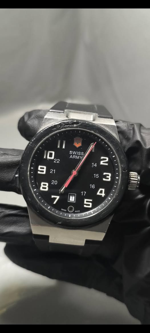 ساعه متميزه من سويس آرمي VICTORINOX
سويسريه اصل 
قطر 41
الساعه تحتوي عله ضوء خراجي 
وتحوي عله ضوء داخلي 
السعر 150 الف متوفر توصيل جميع محافظات العراق


**إذا كنت صاحب هذا الإعلان وتريد حذفه لأي سبب، رجاءا أرسل رسالة إلى الدعم الفني**