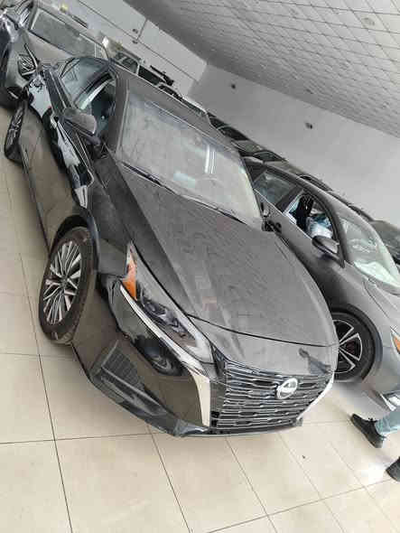 السلام عليكم للبيع /  سعر بلاش عرض حصري بيع بتقسيط 
مواصفات /ممتازة Sv  / مواصفات / ممتازة   
للاستفسار / *********** /   
السعر/مقدمة  75$ ورقة  قسط شهري 400 دولار الكلي خاص اتصال أو مراسلة واتس 
الحالة-  2 قطع صبغ  /   / صبغ 
النوع  -  نيسان التيما  شكل الجديد 
الوارد-امريكي
حجم المحرك - 2500 مرغوب    
الموديل - 2024 شكل الجديد كليا 
اللون -/ اسود    مميز 
كم -  29  الف ميل   
العنوان _ اربيل  (تترقم شمالي السيارة       )
مواصفات ممتازة  / كشن كهرباء بصمه تشغيل مع بصمة بيبان تشغيل عن بعد مع رادارات  مع شاشه وكامرة دوارة 
سياره  أو جاهزه من أي نقص 
مكان السيارة / اربيل 
تليفون *********** 
اتكفل البيع بتقسيط بعد اخذ العموله ولضمانات
البيع يشمل الجميع محافضات العراق 
فايبر 
وتس اب
