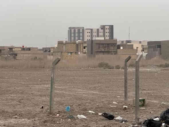 قطعه ارض للبيع 
200متر 
واجهه. 15
نزال 13
العنوان ورديه خلف مستشفى الكفيل ملاسق للطابو الصرف
السعر 28 

للاستفسار. ***********
