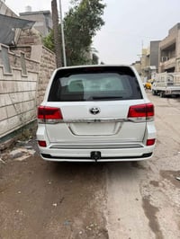 لاندكروز درع (مصفحه) ادوااات  موديل ٢٠١١ محدث  السعر ١٥٥$ عنوان بغداد ...