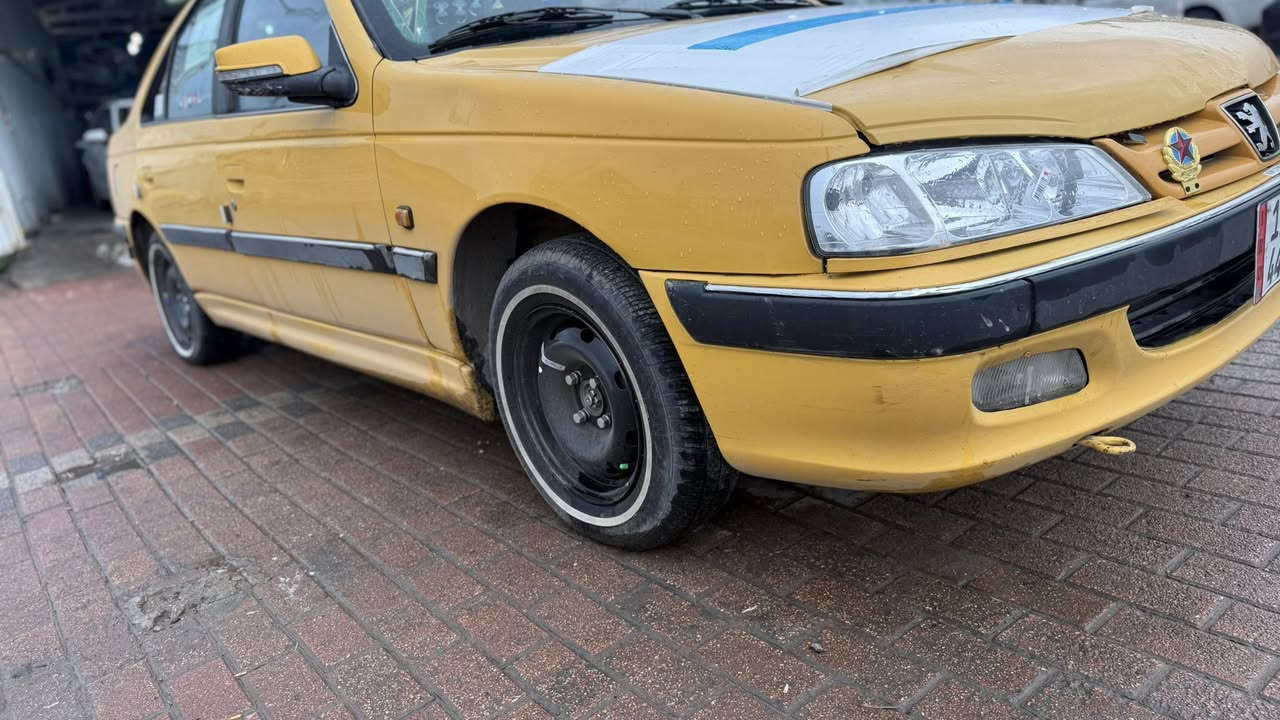 سلام عليكم بيجو بارص
موديل 2015
مصفرة هيئة  وغرامات  جديدة سيارة 
رقم دولي جديد 
 معروضة ب45,000ورقة 
 وبيه مجال 
متواجدة بغداد 
 ***********
