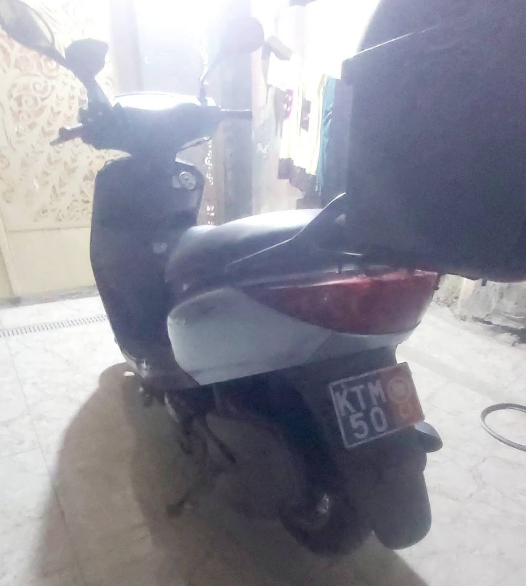 للبيع .. ياماها بريز مكينة مكفولة كلجات مكفولة تايرات جديدة دبلات نظيفة كهربائيات كيجات كلهة شغالة اوراق كاملة شرط الشلعة والمعدل  .. السعر ٥٥٠ هاتف *********** بغداد الحسينية الراشدية
