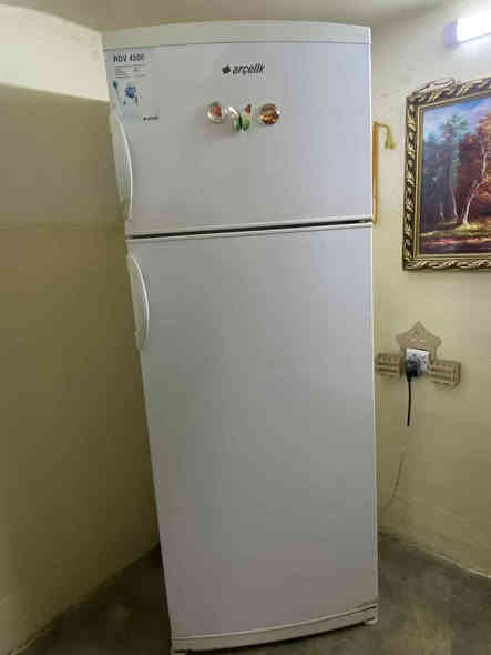 سلام عليكم
تخم قنفه 150 الف 
ثلاجه مابي اي عيب 250 الف 
***********
