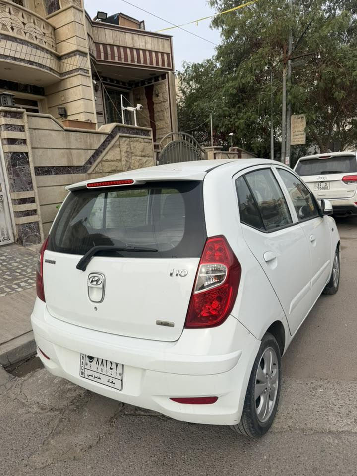 السلام عليكم
هونداي i10 للبيع موديل 2013 
خليجيه مكفوله من الضربه والصبغ 
محرك 1200 كير اوتو 
ماشية 58 الف كيلو 
محرك وكير و تبريد مكفول 
رقم بغداد اسمي 
السعر 85 ورقه وبيها مجال بسيط 
مكانها بغداد زيونه 
للاستفسار 
***********
