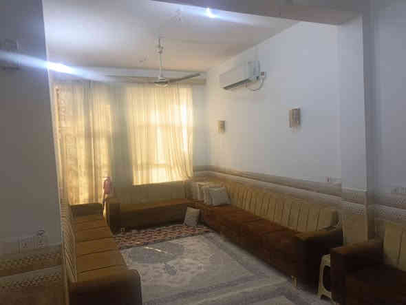 بيت في كربلاء حي القدس 100م خلف الشارع مباشرتاً بصف الركن 
اني ابو البيت مو دلال مطلوب مبادره 85 او اقل ما اعرف بس احنه نكول 85 اريد تطلوعه بيت بناء جدد طابو صرف البناء طابوك  يحتوي عل 2 غرف نوم طابق ونص جمهوري هاذا رقمي وا اي ستفسار عليه ***********
