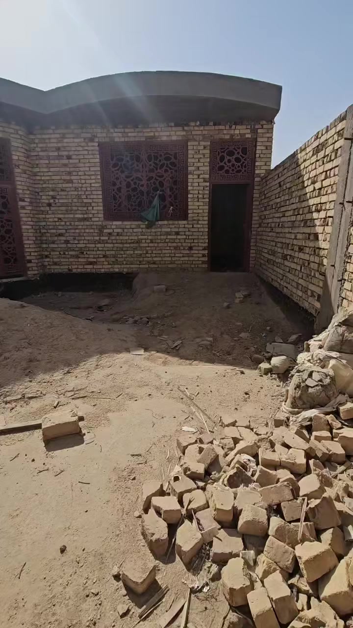 🏠بيت هيكل مسكوف مساحه ٢٦٦م 🏠
🏵علما البيت كونكريت مسلح درجه اولى 🏵
✅️تفاصيله موضحه بالفيديو  كامله ✅️
🌈العنوان حولي الخصيمة قطع الحاج حيدر الحاج هندي
   🌍مجاور لمجمع الاسراء السكني ومجاور للطابو صرف 🌍
           ⬅️للإستفسار الاتصال على الأرقام التالية ➡️
                      ☎️***********واتساب☎️ 
                          ☎️***********سيد ☎️
