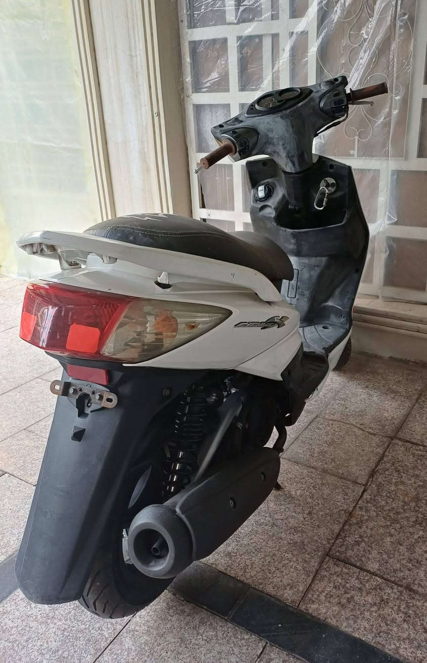 سلام عليكم
سكنس فحل للبيع 
العنوان البنوك ..
السعر ٨٠٠ وبيه مجال
للاستفسار ***********
