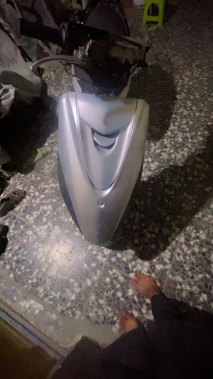 سلام عليكم دراجة Prez نظيفة دراجة مكينة ناعمة كهربائية كلها شغالة كابرا يون وزن ويا ل0كفراتها نظيفة مقلاية دبل إشارة كلها Horin مكاني بغداد الشعب اللي يحب يتصل على هذا الرقمكفراتها نظيفة مقلاية دبل إشارة كلها Horin مكاني بغداد الشعب اللي يحب يتصل على هذا الرقم السعر *********** وبيها مجال دراجة حلوة سعر 450
