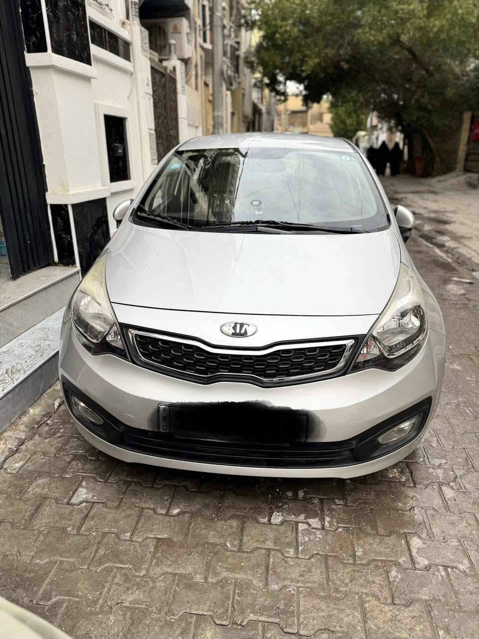 كيا ريو 2014  خليجي ماشية 27000 مكفولة كفالة عامة محرك 1600للاتصال ***********       السعر 110$
