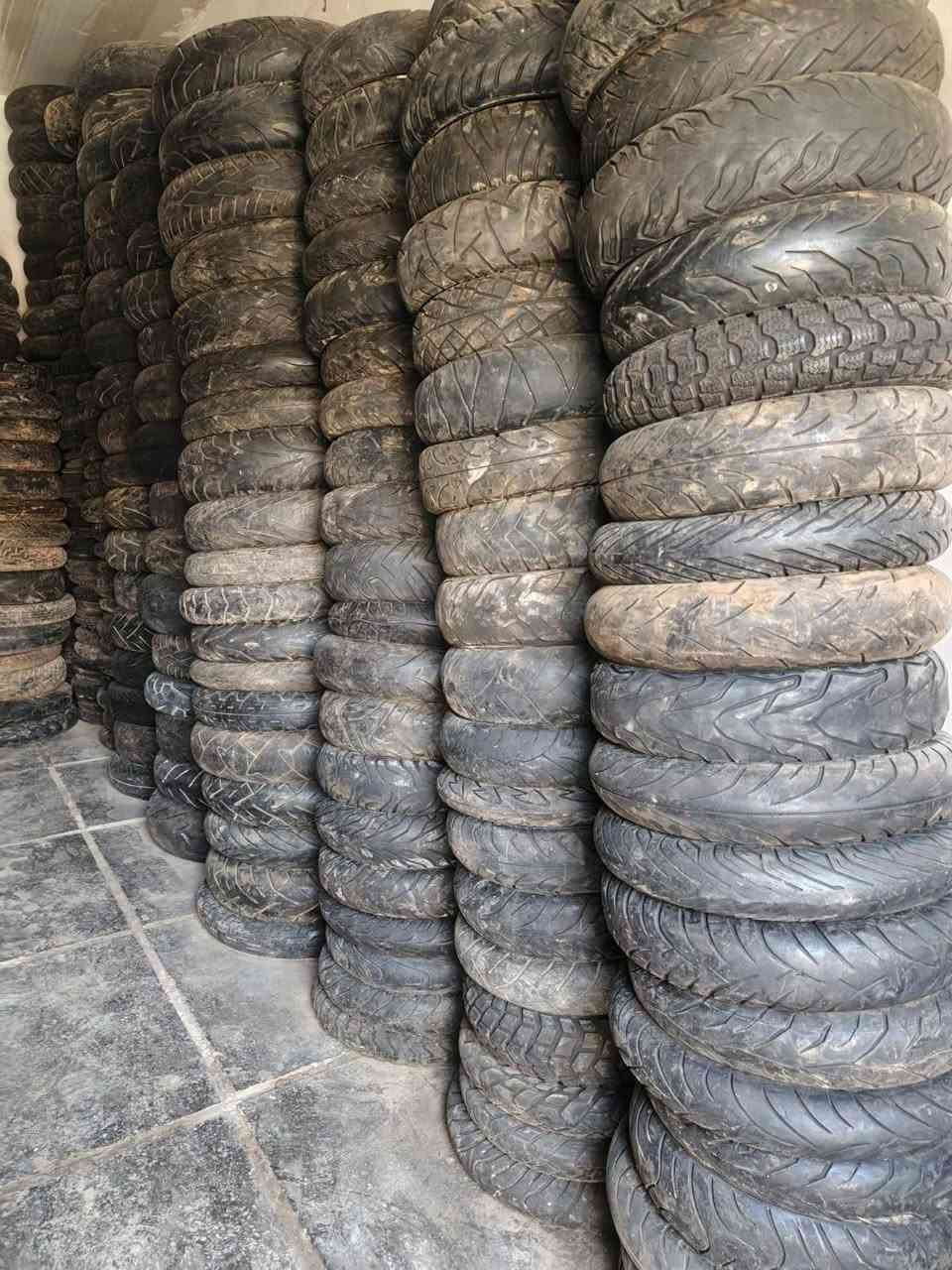 تايرات باله  ابيع الكميه كلها  التاير ب٦ اكثر من ٦٠٠ تاير الاحجام كبيره ١٣و١٤و١٦و١٧و١٨و١٩و٢١ بي سي اكس فورزه ماجسته هارلي بطح كولدن قفاز العنوان بغداد ***********
