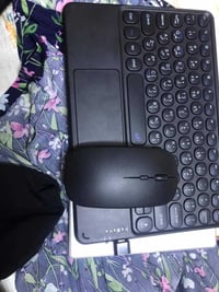 ايباد x inova germanY  وباقي اسمه بضهره مكسوره شاشته كامل محلقاته كيبو...