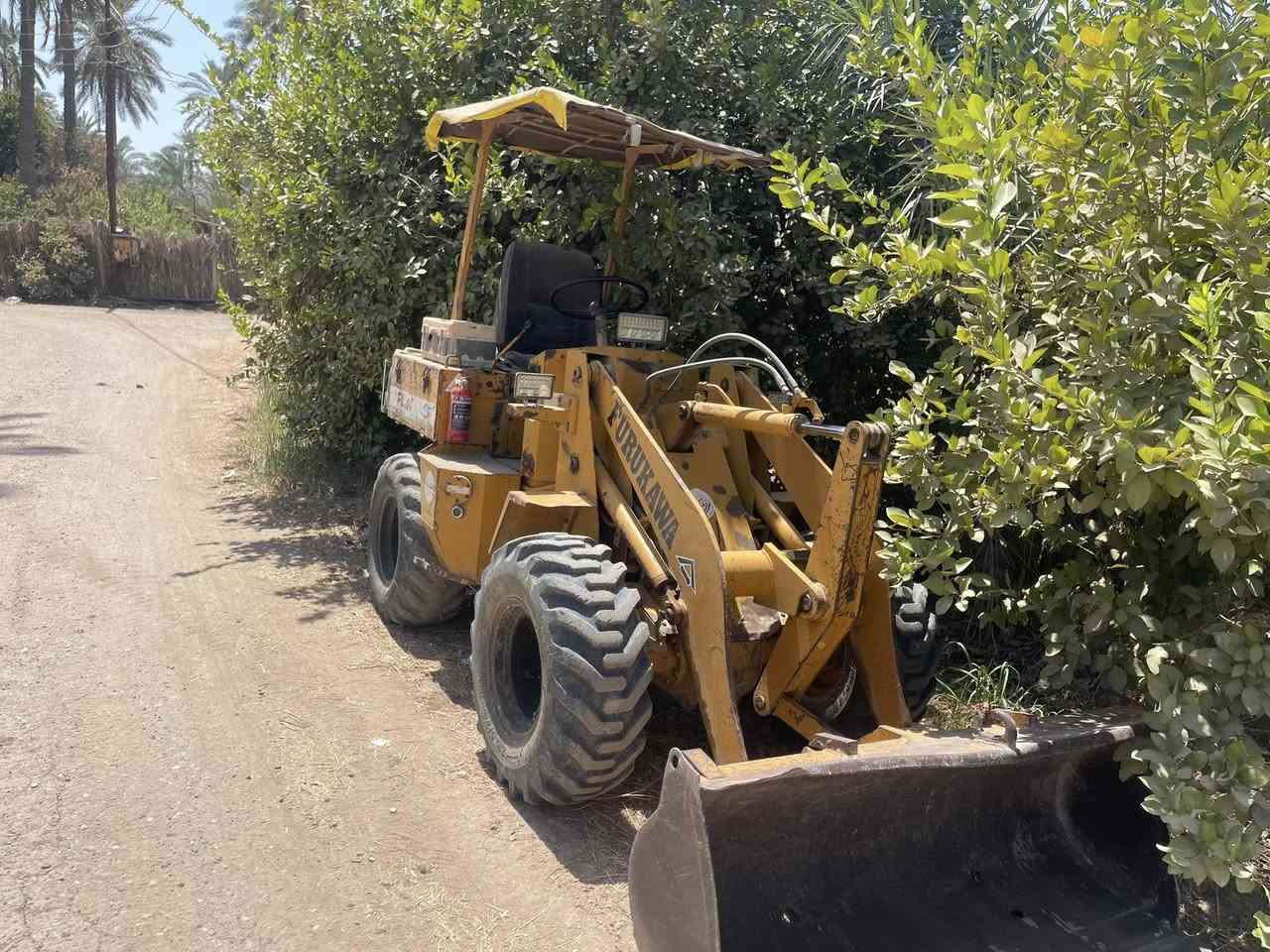 السلام عليكم ت
شفل فوركاوه حجم ٣٠ موديل ١٩٩٢ المحرك ٤ بستم لا تنقيص ولا تبخير الخير خير من الله شوف الدفع كدامك زوج تايرات جديد الشفل مال جنايه اي نقص مابي كبل للشغل
ملاحضه . رقمه بغداد الماني سنويه عظم بس صاحبه مااندله 
السعر ٩٠ وبي مجال

العنوان قرب بوابه الراشديه  ناحيه جديده الشط
***********
