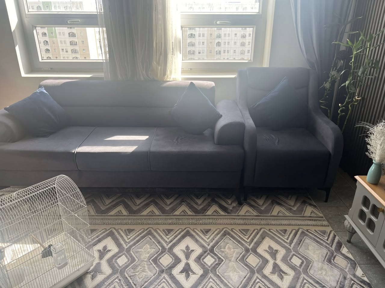 غراض للبيع تخم 10 مقاعد تركي 600 وغرفه نوم 500 زوليه بوهيمي 75 لاتصال ***********
