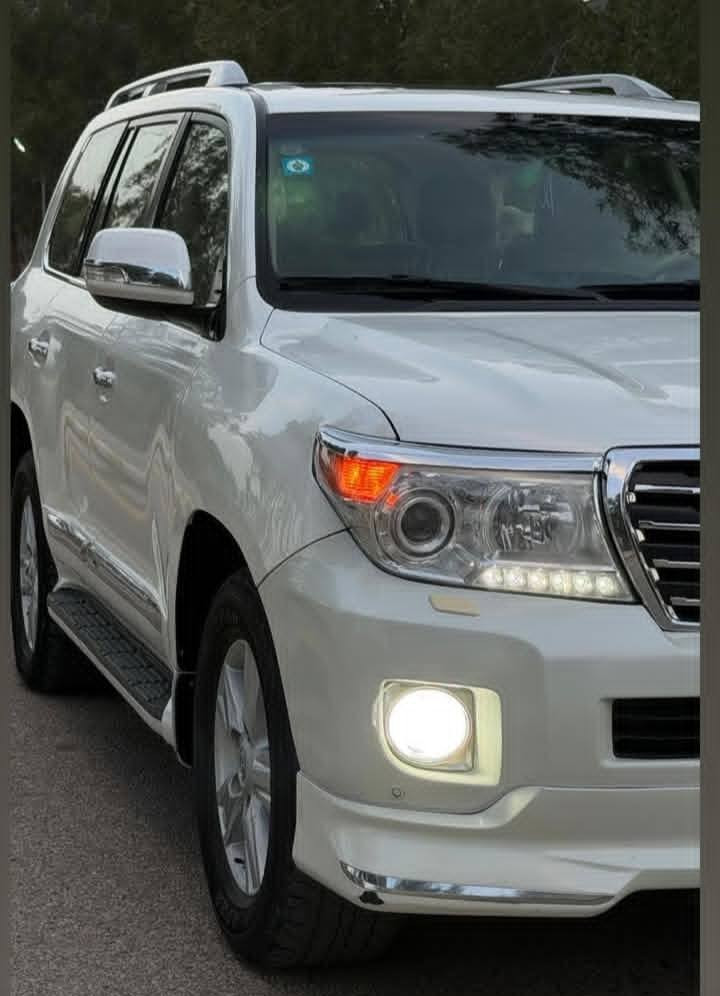 للبيع فول ومكفول كفالة عامة 13 ابريمي اصلي اوفصل السعر 385 تفاصيل داخل الصور ***********
