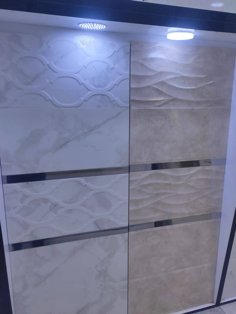 جدران ايراني قياس 30*60درجه الأولى 
الرمادي خمسه كيلو دخول الحريه للستفسار ***********
