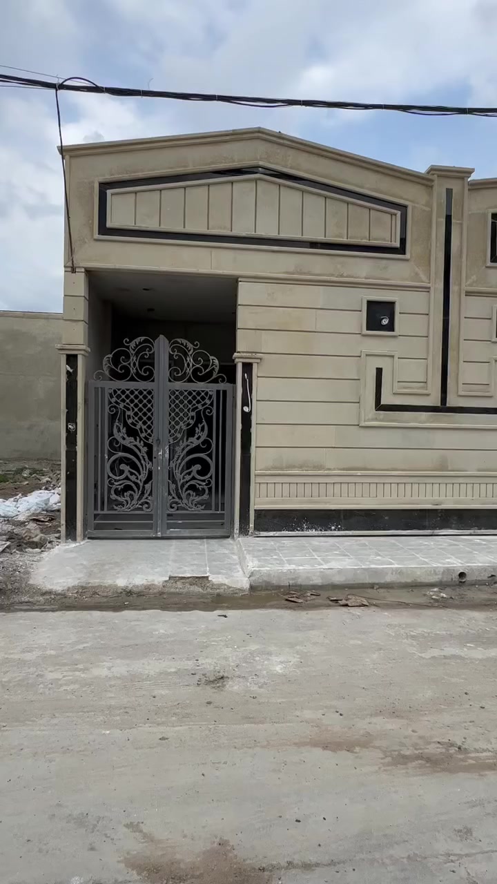 دار سكني للبيع 
في حي السماح الثانية بمدينة الموصل 
مساحة 100متر  طابق واحد 
سند طابو ملك صرف 
***********
