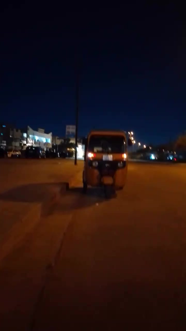 سلام عليكم
هورن بوش البيع 
يراني جنح 
السعر 200وبيهن مجال قليل 
بغداد حي الجهاد 
متواجد واتساب 
***********
