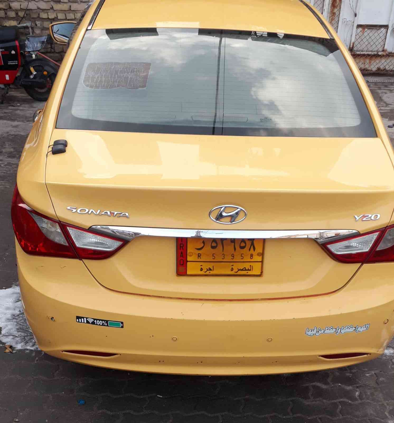 السلام عليكم سوناته موديل ١٠١٢ وارد كوري السياره كير مكينه حداديه تايرات تبريد كلهن خير من الله جاهزه ما نقصهه شي كفاله من الضربه ما عده بيهه دحچه مال ستوته بل باب مال السايق من جوه خفيفه كلش العنوان بصره قبله الستفسار (***********)السياره بيهه منضومت غاز ستوني شادهه
