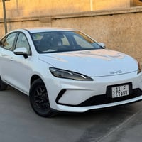 سيل فايف  سياره جديده بعدها بلزكات الشركه ماشيه 3000 ثلاث الف الگلي رق...