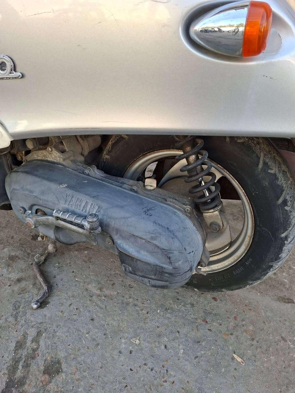 السلام عليكم دراجه كلاسك ياباني اصلي نثيه امتيازاد فحل برغي مامفتوح بيها يعني نن شركه كهريايات كيلو متر بانزين لايت اشاير مامجيوسه قبق هندر مامفتوح مشيها اتكول ماكس طسه انسه متحس تكول تمشي بلهوه للبيع الي يشتري الف هلا بي سعر 500الف بغداد رقم الهاتف ***********وكل الهلا بيكم وصلها موجود بيها من الاصلي والمنفيست
