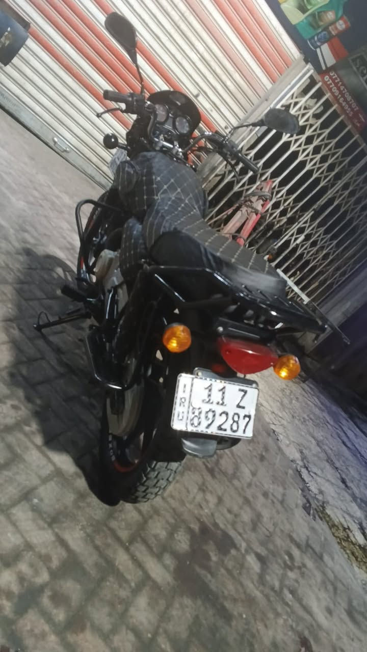 يالله
بوكسر جبلي للبيع موديل 22نزول 23شهر 12مرقم كامل باسمي لوحه وسنويه نكليزي تحويل ثاني يوم كفاله عامه جيب فيتر وفحص مكاني بغداد 

***********متواجد وتساب
