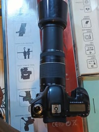 لبيع كامره سفن دي   ملحقات الكامره   عدسه70/300  رام 16 كيكا   ناقل صو...