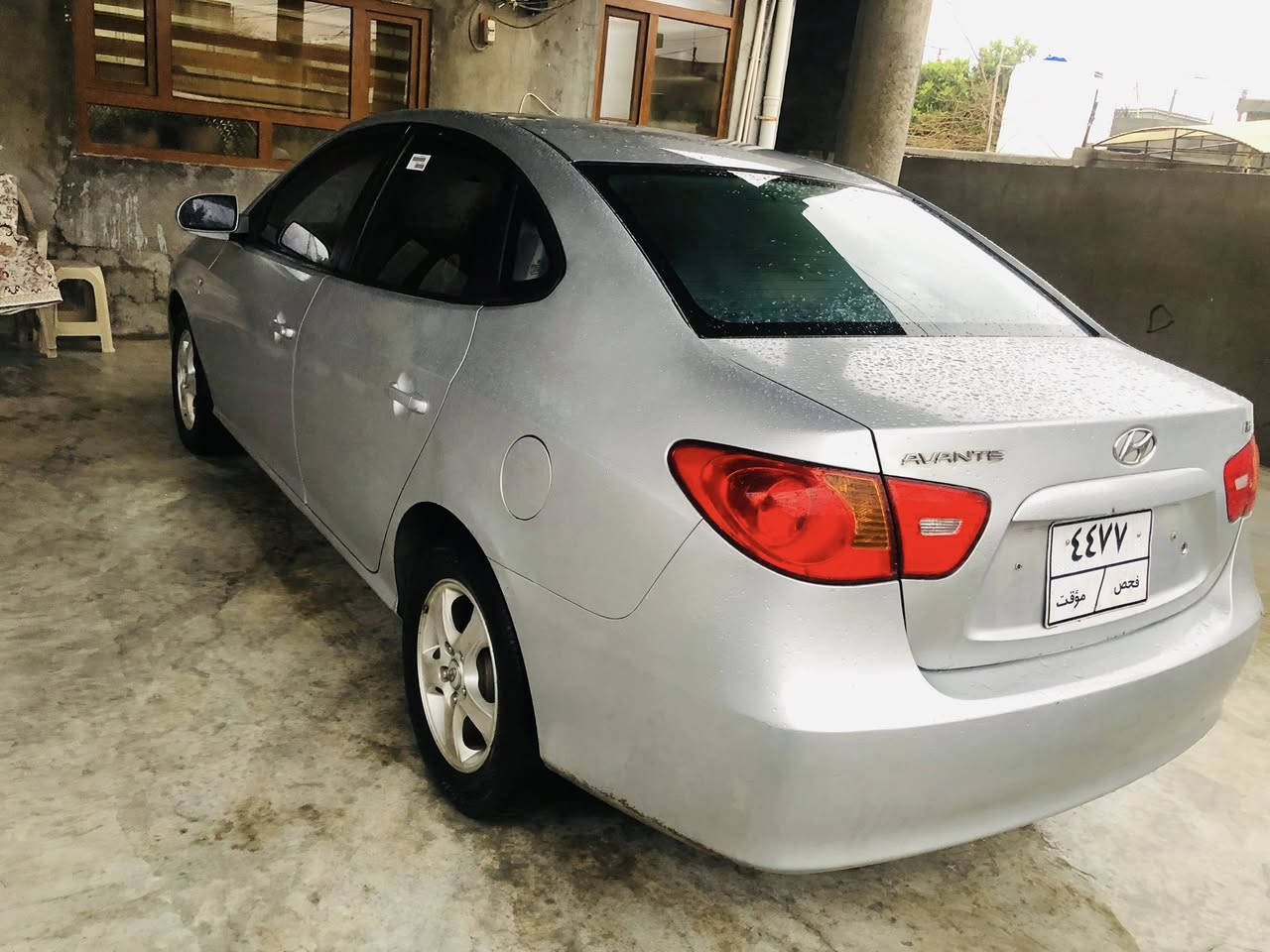 ئاڤانتي براوه 2008
كامل مه سره ف كراوه 

سمارته و پؤليش كراوه
ته نها جلده
جامي هه ل گيراوه 

سه خف و كه ڤه ر به شه رت 

٤٨ گه لا ي مه جالئكي زور كه م

هه له بجه ي تازه 

***********
