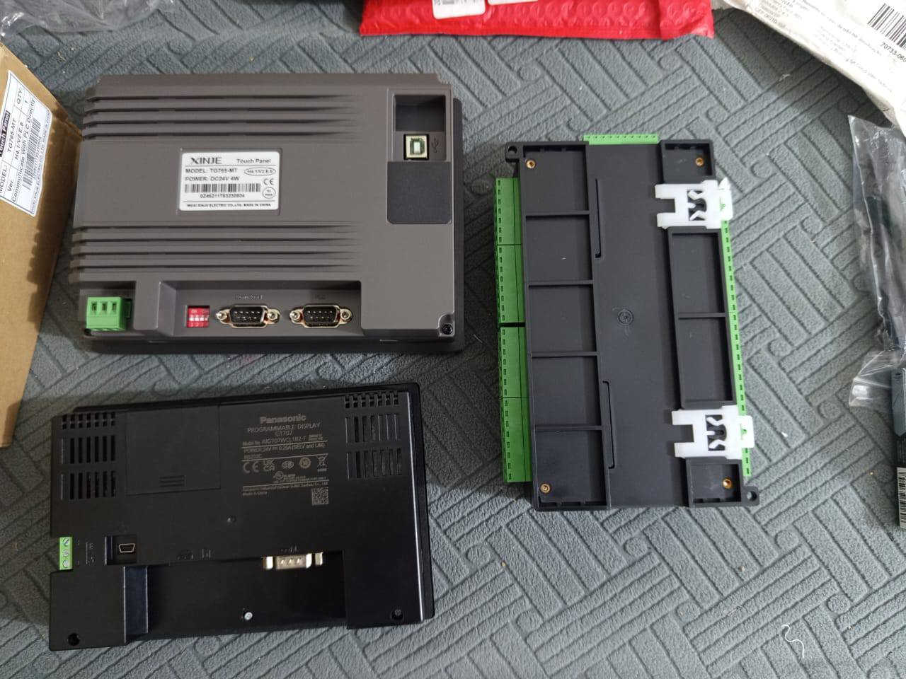 متوفر 3 قطع تخص السيطرة
انطي حقهم وبلعافية
يوجد توصيل الى جميع محافظات العراق


**إذا كنت صاحب هذا الإعلان وتريد حذفه لأي سبب، رجاءا أرسل رسالة إلى الدعم الفني**