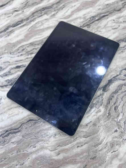 سلام عليكم. ايباد 9 للبيع كلشي ما بي اصلي بطاريه 89 بلاد لا مصلح ولا داخل صيانه تجي تفحص وين مايعجبك السعر 300 وبي مجال قليل وشاحنته موجوده وكارتونه موجود مكان البصره كرمه علي  للستفسار ***********
