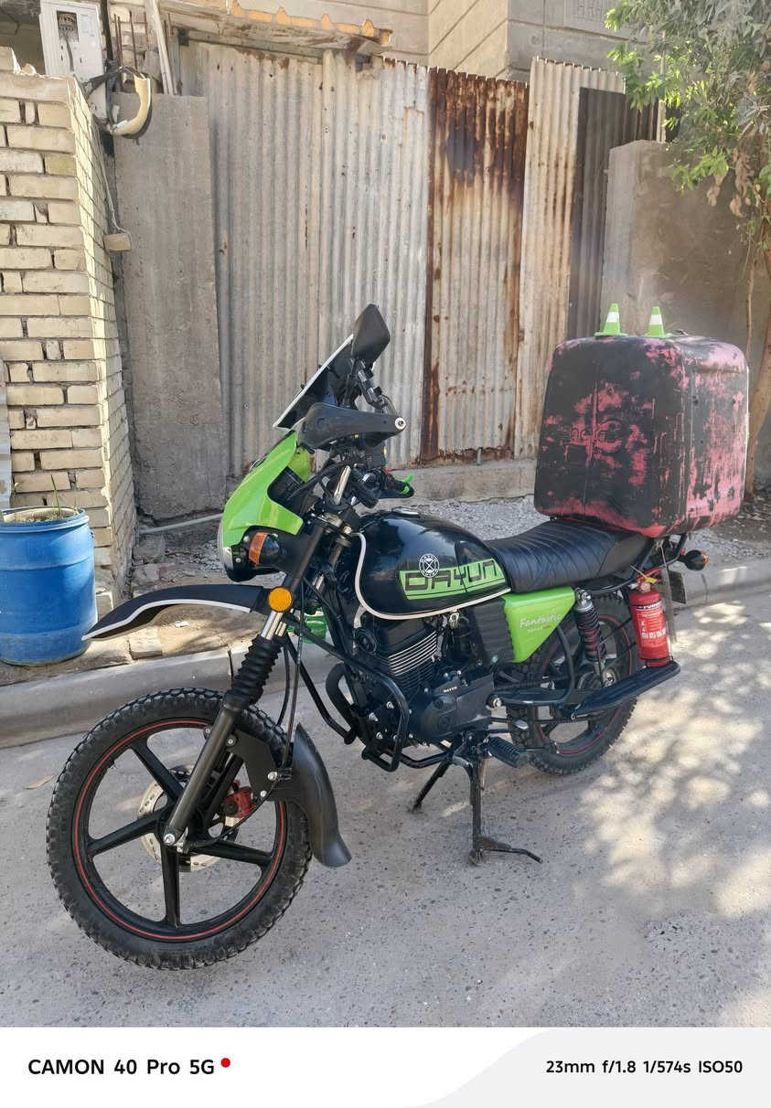 سلام عليكم
دايوان 25 مرقم اربيل انكليزي 
السنويه باسمي 
200 cc
دراجه جديده 3 اشهر من نزلتها
سعر 2300
رقم/***********
ماشيه 8000 
مكان الدراجه بغداد الزعفرانيه
