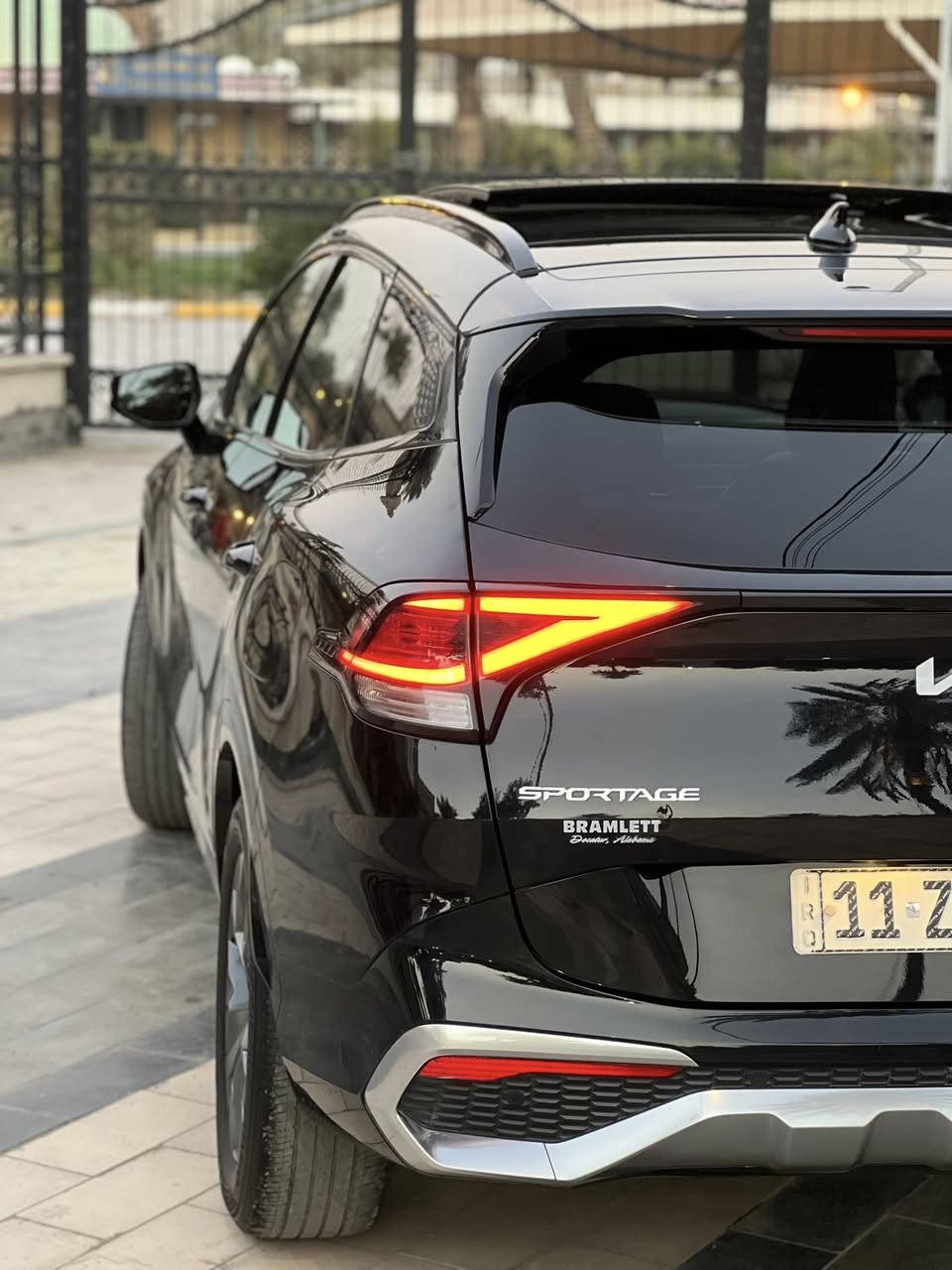 السلام عليكم
سبورتج موديل 23 بغداد 
وارد أمريكي حادثها بارد فقط بدون صبغ بدون تبديل 
سونار مرفق مع صور الحادث 
السياره بلاديه من كل شي 
ماشيه 32 
مكينه 2500 بنزين 
فول مواصفات 
مكاني الكرخ 
رقم بغداد بسمي 
ايرباك دركه وبرده 
السعر 209 
***********
