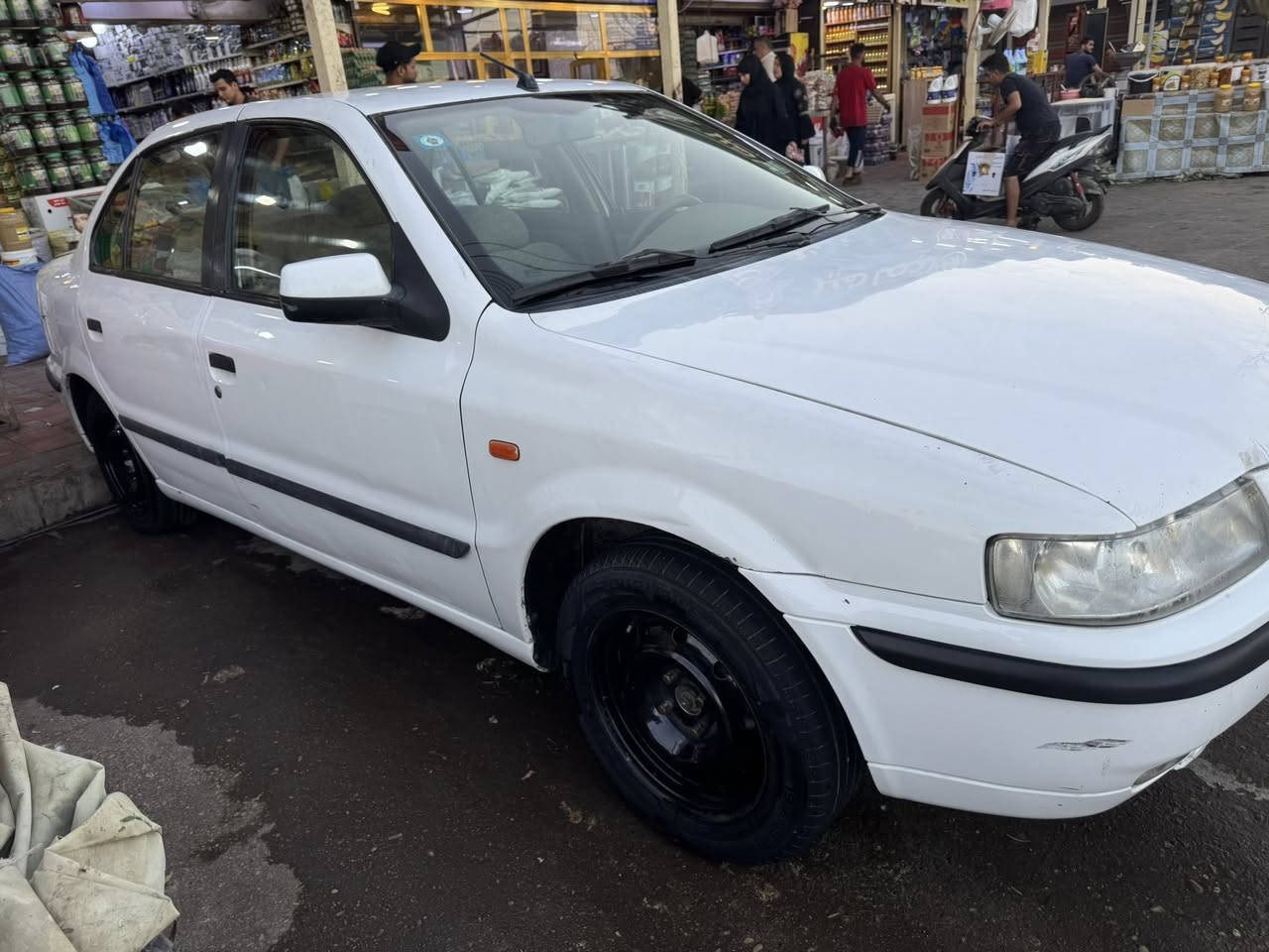 البيع سمند 
موديل 2011
رقم واسط 
تبريد شغال 
تخم تاير جديد 
سعر 43 وبيها مجال 
رقم الهاتف ***********
