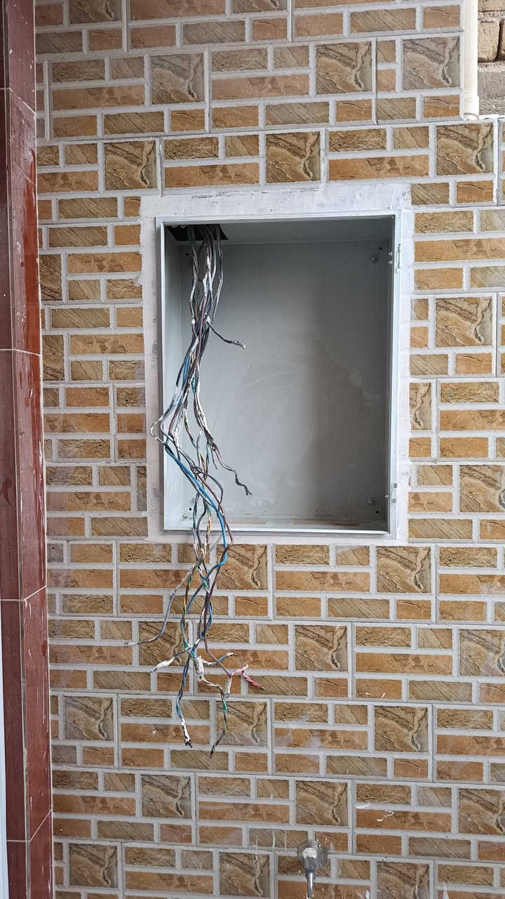 قبل وبعد العمل
حسن ابو علي  ***********
