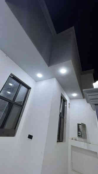 دار سكن للبيع
طابو زراعي عثماني 
ديوانية حي الثقافي 
قرب بيت رئيس الجامعة
قرب الشارع العام الرئيسي
بناء حديث بعده مامسكون 2025
المساحة 150 متر 
الواجهة 10 متر 
طابق واحد کونكريت مسلح
يحتوي على...... 
غرف النوم عدد 2+صالة عدد2
أستقبال +مطبخ حار وبارد 
مجموعة صحية
                        مراجعة
                  مكتب مهدي العتابي 
          ديوانية الجزائر مقابل فندق برج الامراء
                للاستفسار ***********
