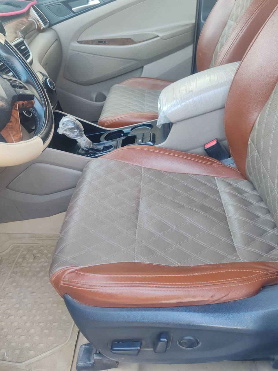 السلام عليكم توسان خليجي مديل 2020 مكفولة من كلشي فول مواصفات ماعدا بانوراما السيارة خالية من الصبغ او اي ضربة ماعدا رصعة صغيرة جدا نهاية البنيد وشخطة صغيرة بالدعامية الامامية التشغيل بصمة الكراسي كهربائية والكشن جلد ماشية 65 الف تحتوي على ثلاث انضمة ECO ,sport,comfort, سيارة نضيفة كلش  
السعر 210 ورقة 
الرقم ***********
الموقع:الحلة
