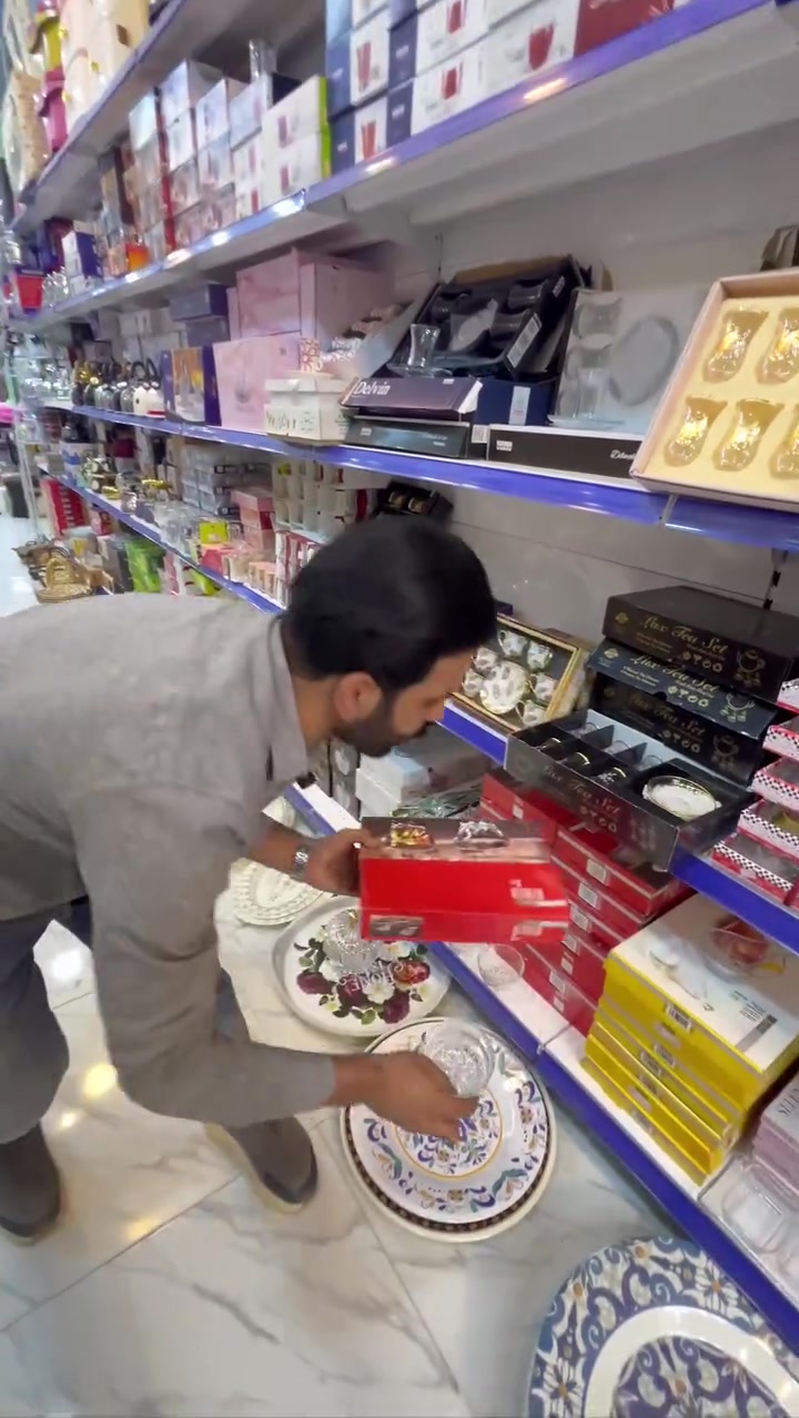 موقع شارع لأطباء مقابل هايدي كوزمتك
مجمع بركات الزهراء 
***********
***********
