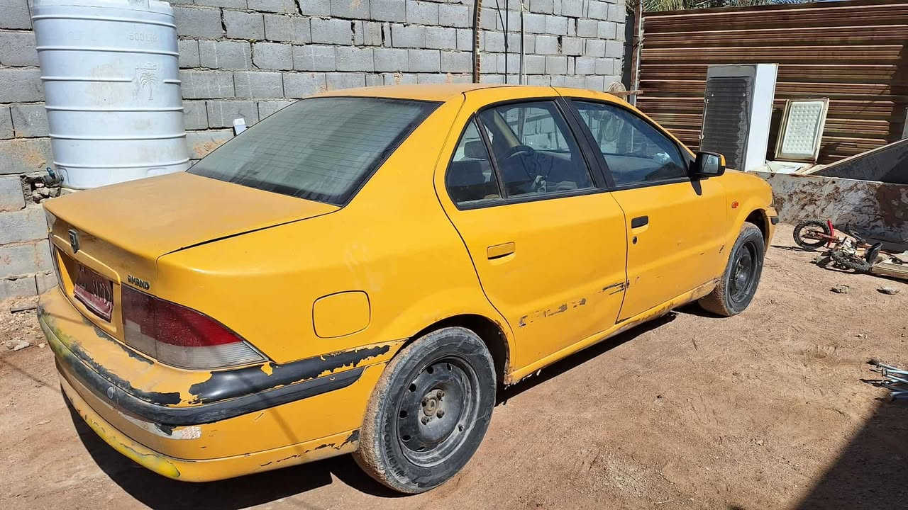 السلام عليكم سمند 11 كير ومكينه  شغلات صاعده هزه السياره منتيه الهزه لا ماعرف سعر 12 بيه مجال مكاني البصره ***********
