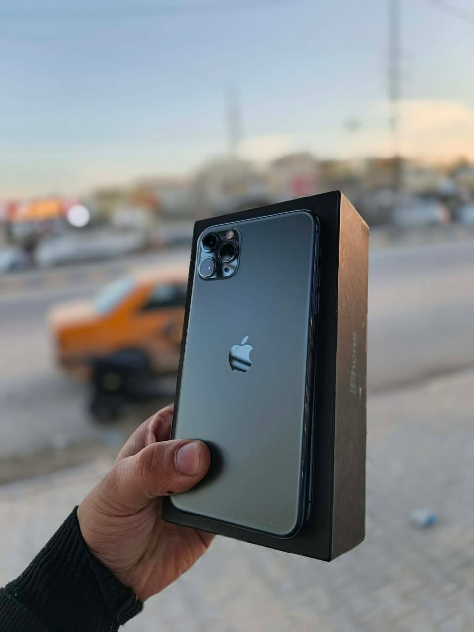 11 برو ماكس
دبل
256
بطاريه 77
دبل
250مو شراي لا طب خاص ‭0776 978 4325‬
