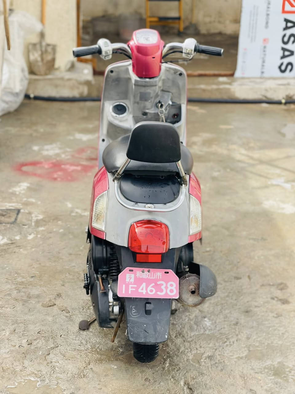 السلام عليكم دراجة ماكس بوليس للبيع
نضيفة جداً خالية من اي نقص دراجة كبال عينك وشوف نضيفة كفالة عامة شلعة ومعدل كفرات مختمة داخل وخارج يعني كلة بلادي كهربائيات شغالة 100% 
المكان بغداد الشعلة 
للتواصل على الرقم ***********
السعر خاص
